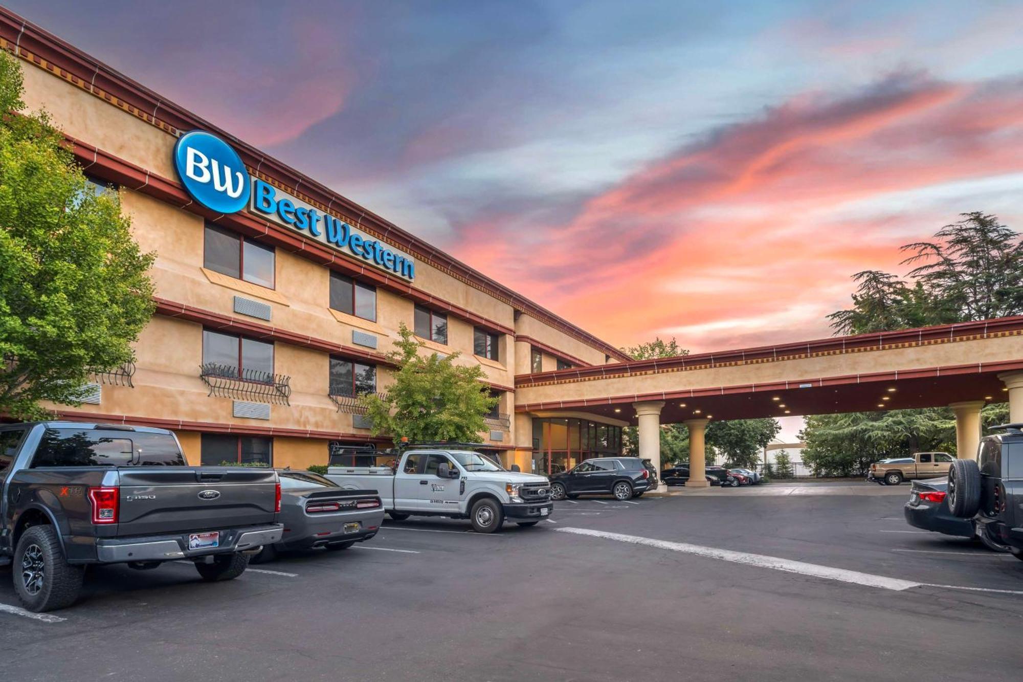 Best Western Heritage Inn Чико Екстериор снимка
